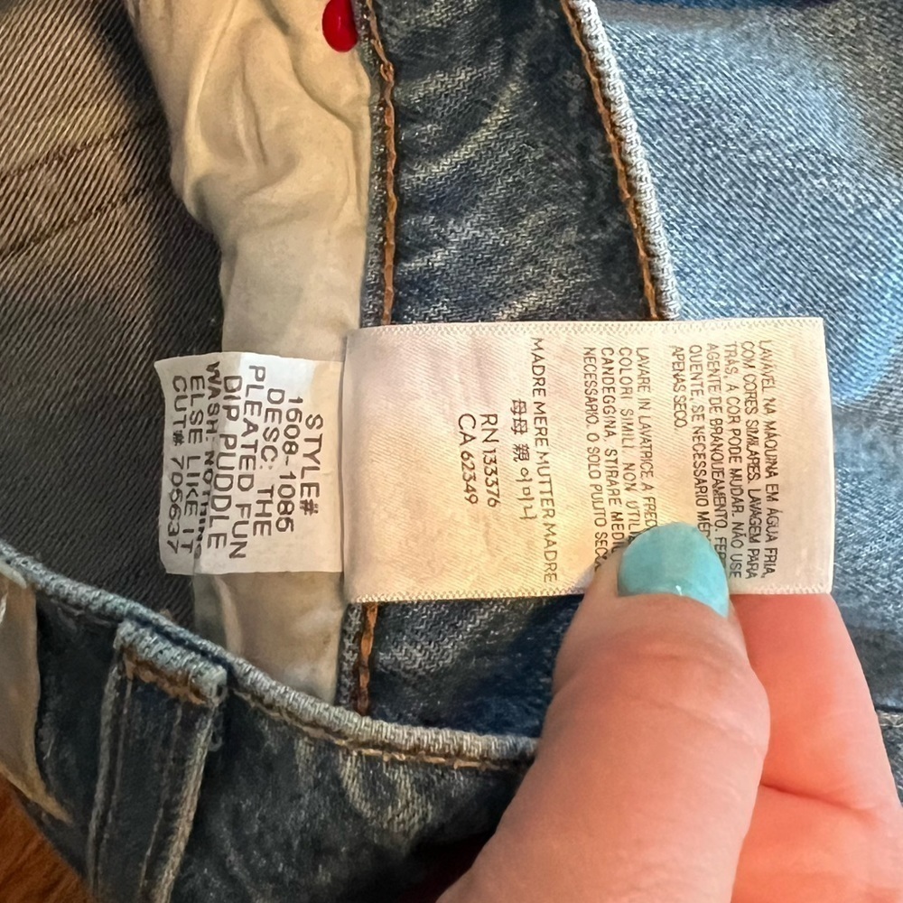 MOTHER
SNACKS! The Pleated Fun Dip Puddle Straight Leg Jeans - Picture 6 of 11